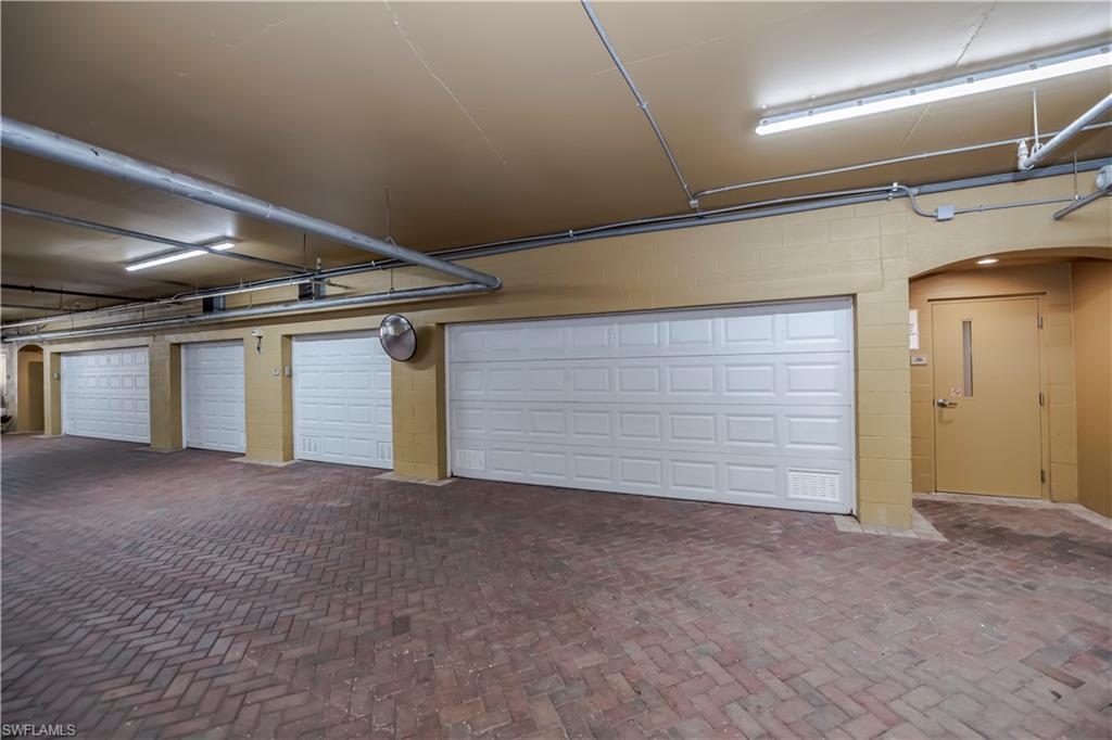 6061 Silver King Blvd # 906 Property Photo 47