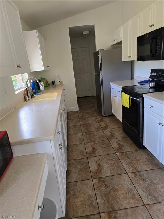 466 Redwing St Property Photo 23