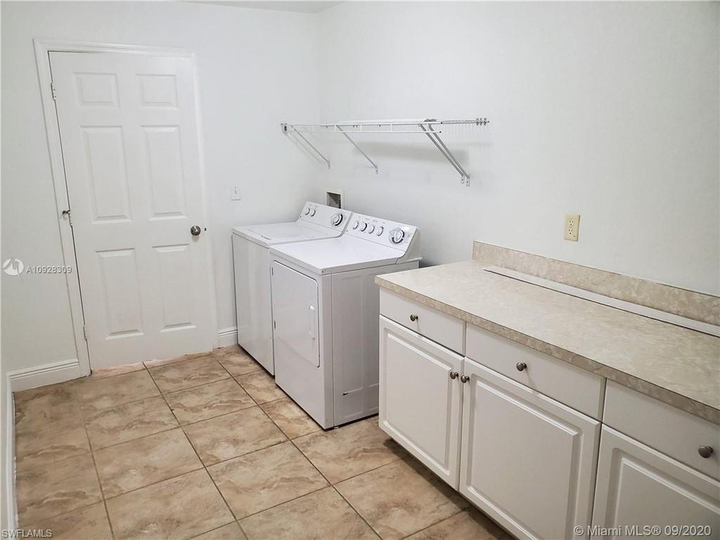 466 Redwing St Property Photo 30