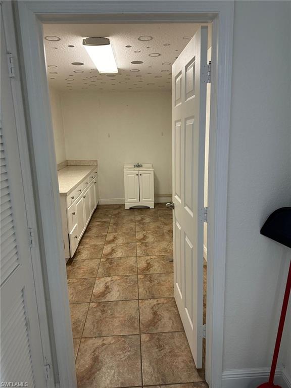466 Redwing St Property Photo 34