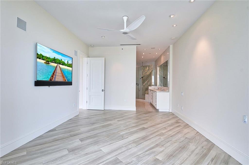 60 Seagate Dr # 306 Property Photo 13