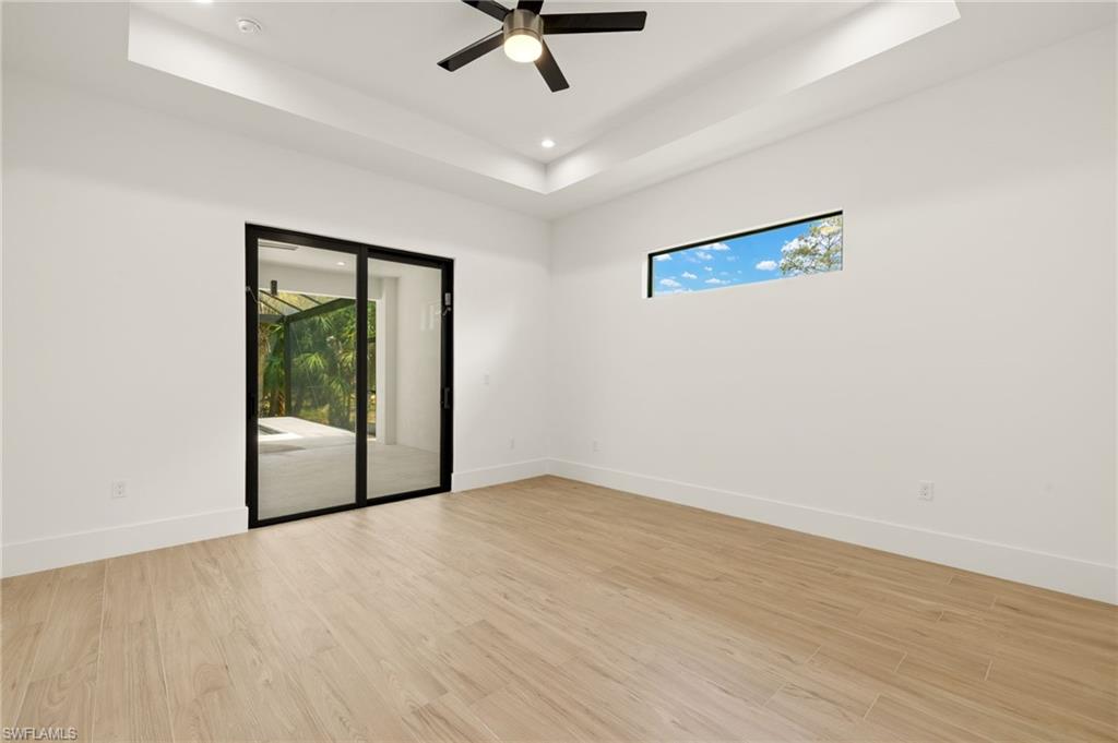 1587 Golden Gate Blvd W Property Photo 21
