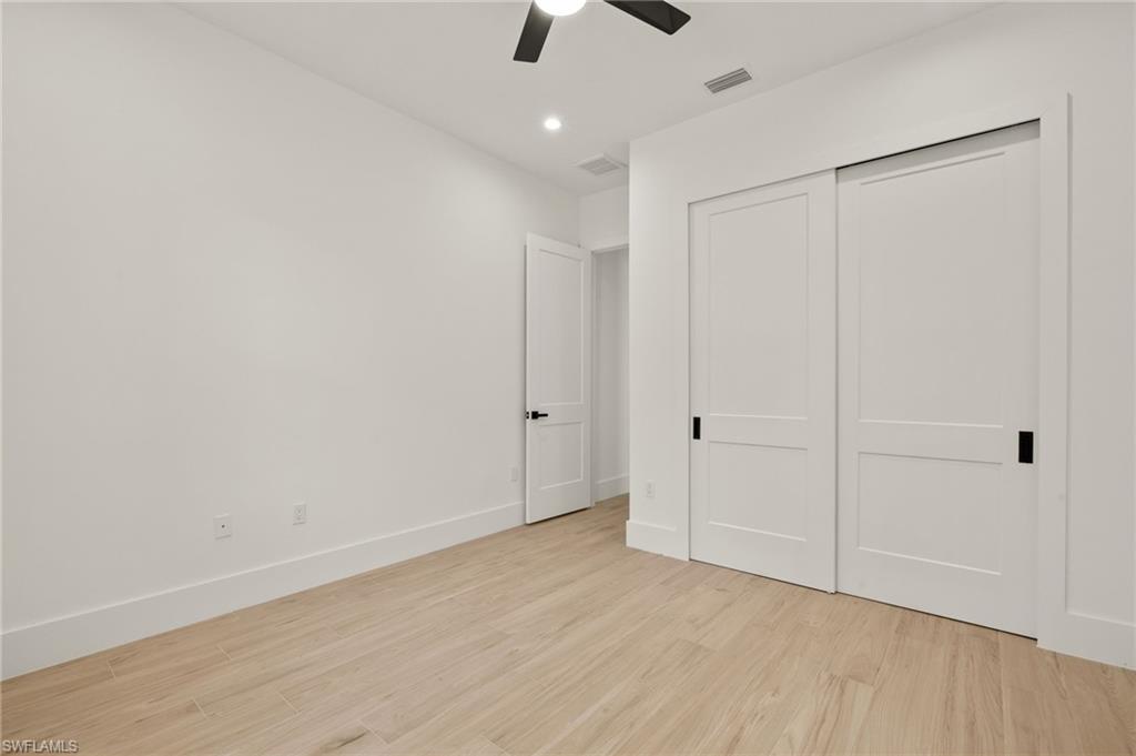 1587 Golden Gate Blvd W Property Photo 30