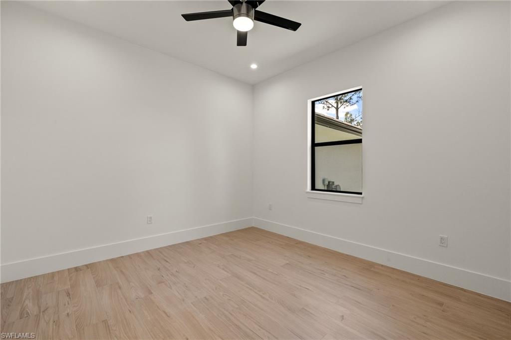 1587 Golden Gate Blvd W Property Photo 33