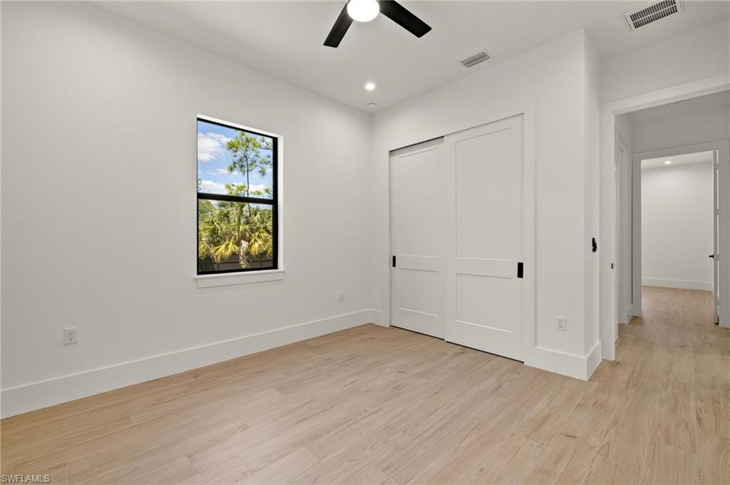 1587 Golden Gate Blvd W Property Photo 34