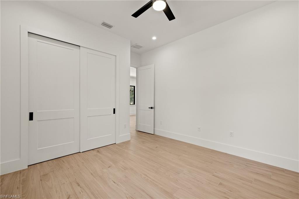 1587 Golden Gate Blvd W Property Photo 35