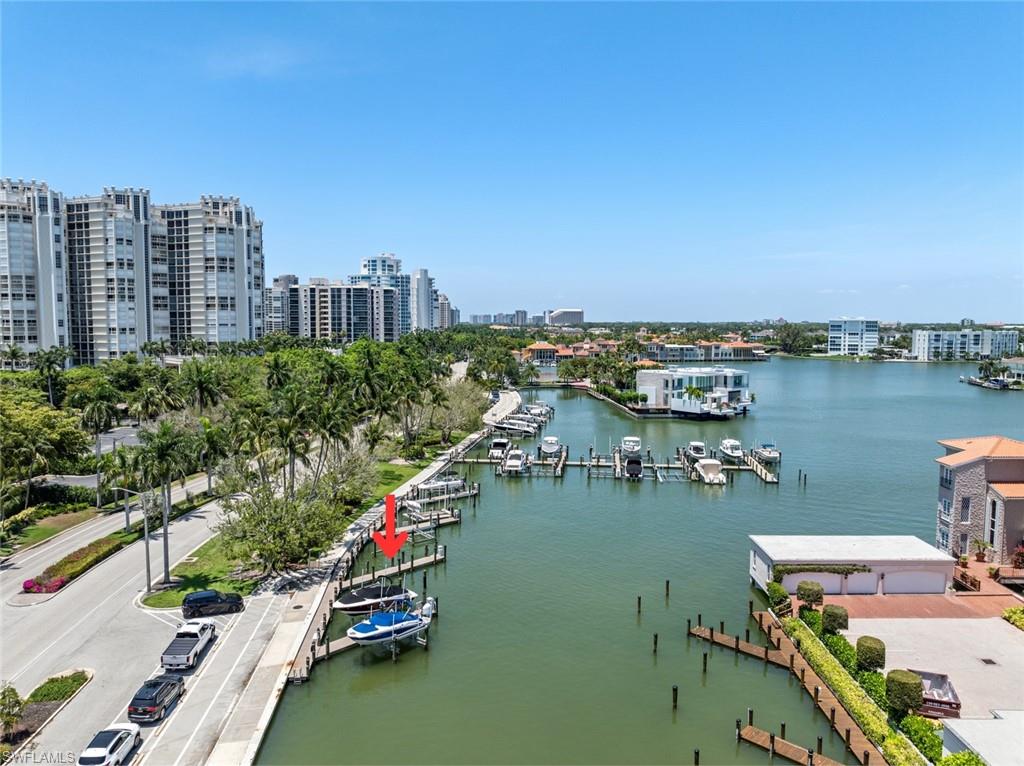 4090 Gulf Shore Blvd N Property Photo 11