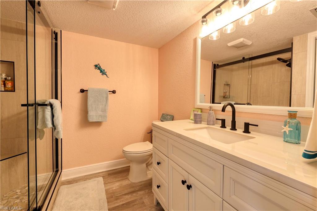 898 Buttonwood Dr # 104 Property Photo 16