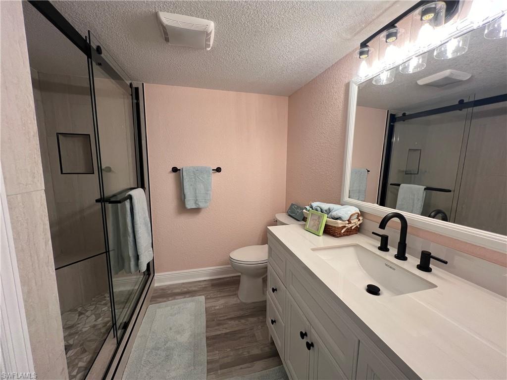 898 Buttonwood Dr # 104 Property Photo 18