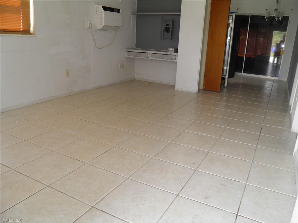 2566 Jackson St Property Photo 15