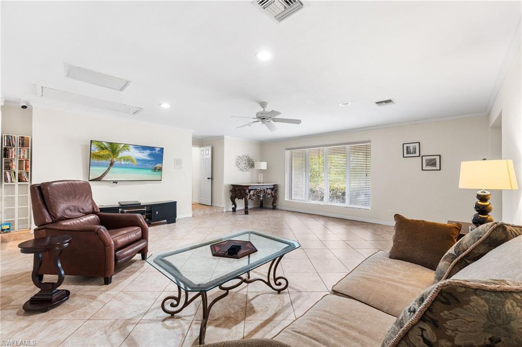3788 Harold Ave Property Photo 10