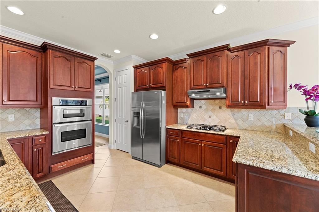 19900 Maddelena Cir Property Photo 17