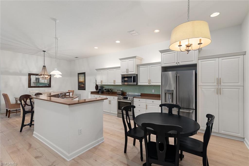 8600 Via Rapallo Dr # 201 Property Photo 5