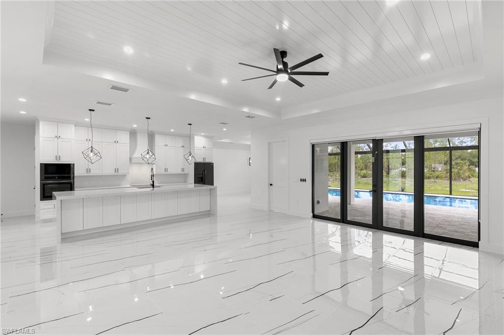 167 Everglades Blvd N Property Photo 5