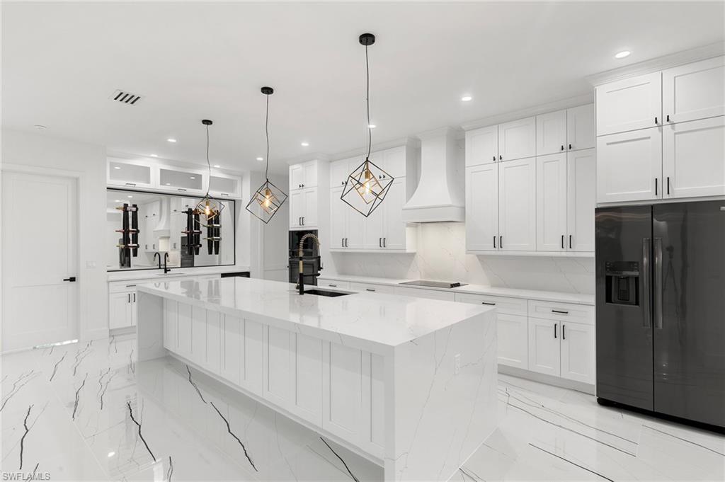 167 Everglades Blvd N Property Photo 8