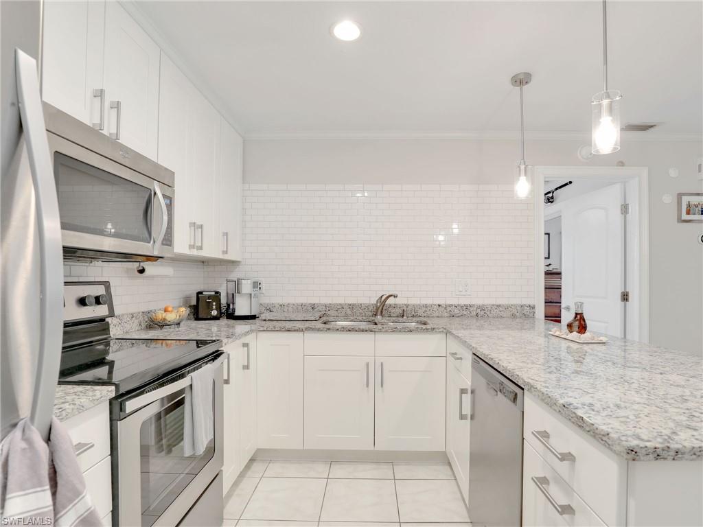 1100 Pondella Rd # 909 Property Photo 3