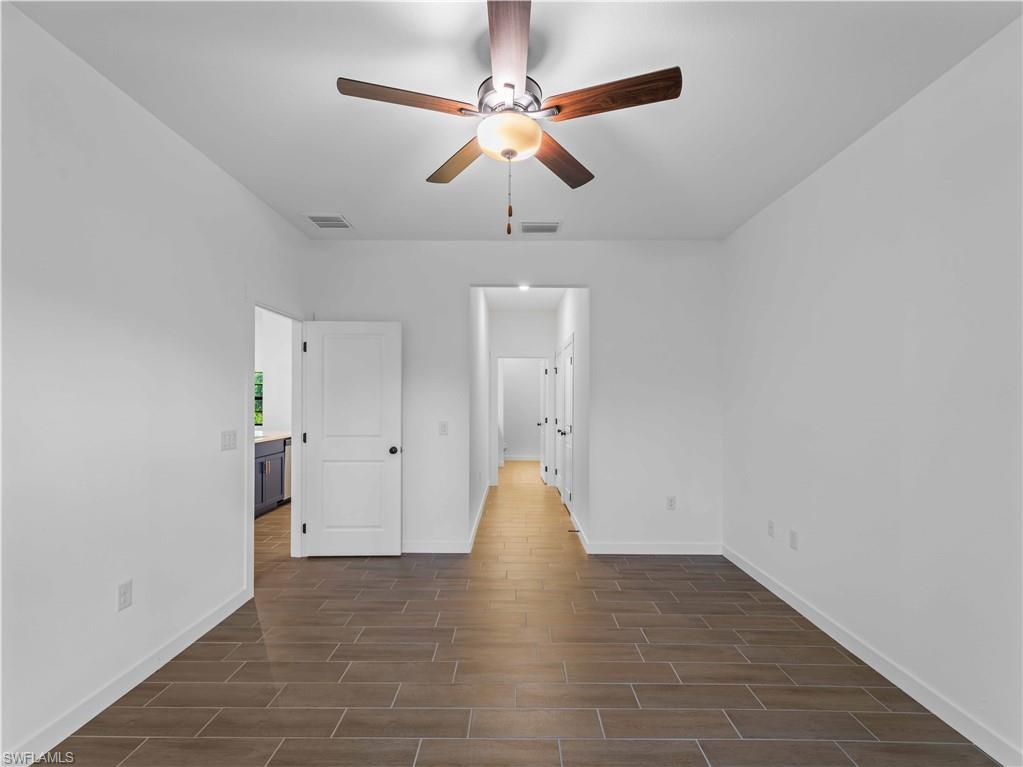 1131 Augusta St E Property Photo 14