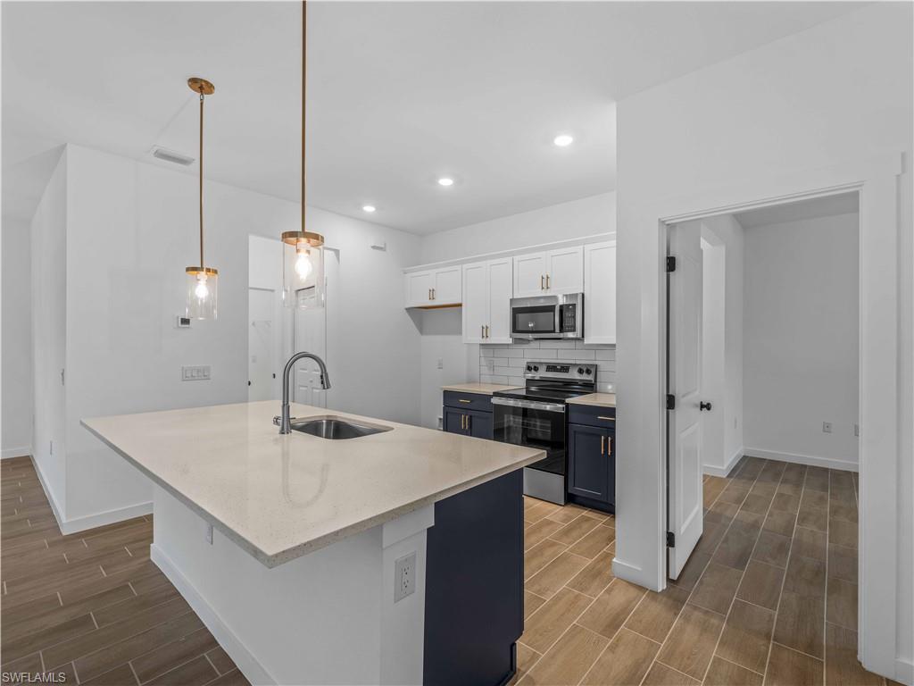 1131 Augusta St E Property Photo 17