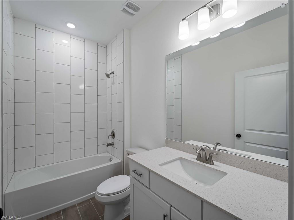 1131 Augusta St E Property Photo 27