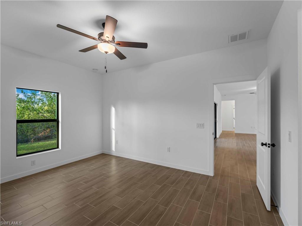 1131 Augusta St E Property Photo 28