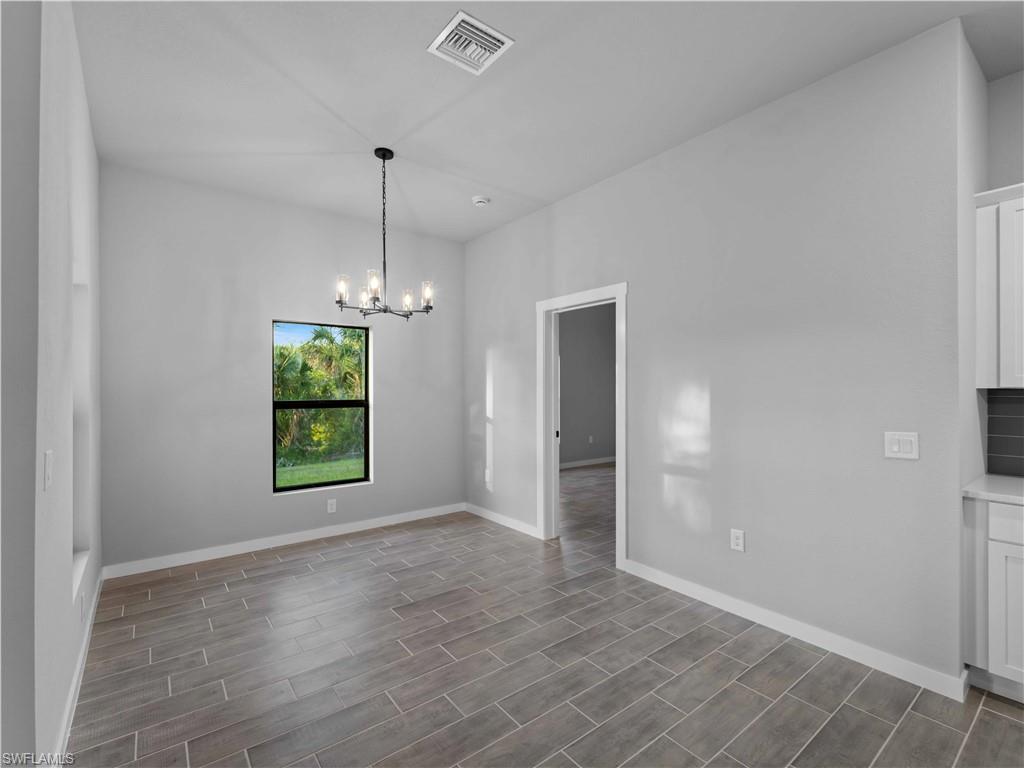 1133 Augusta St E Property Photo 14