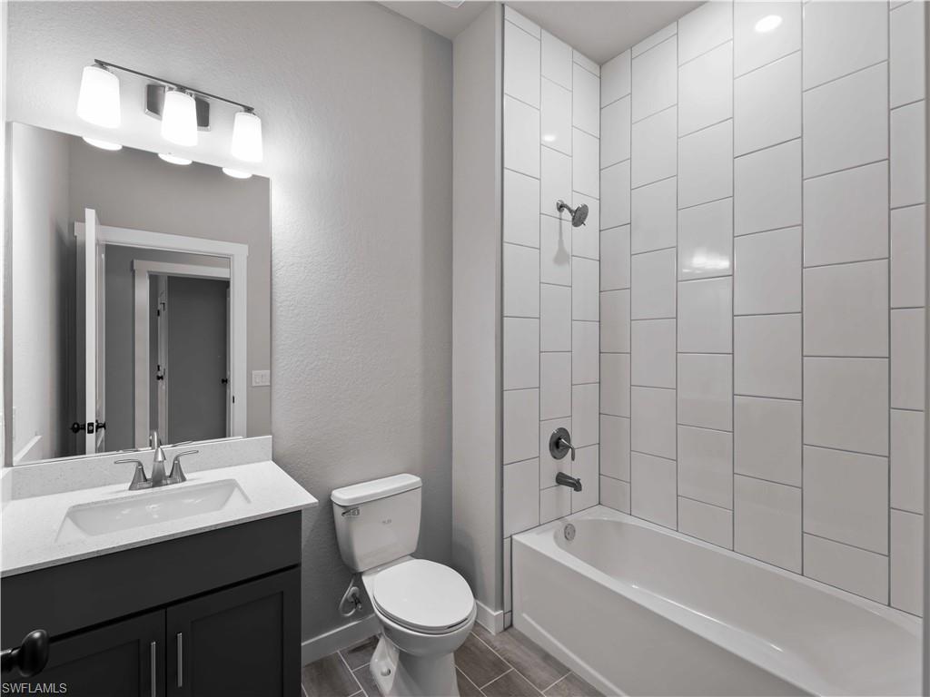 1133 Augusta St E Property Photo 23