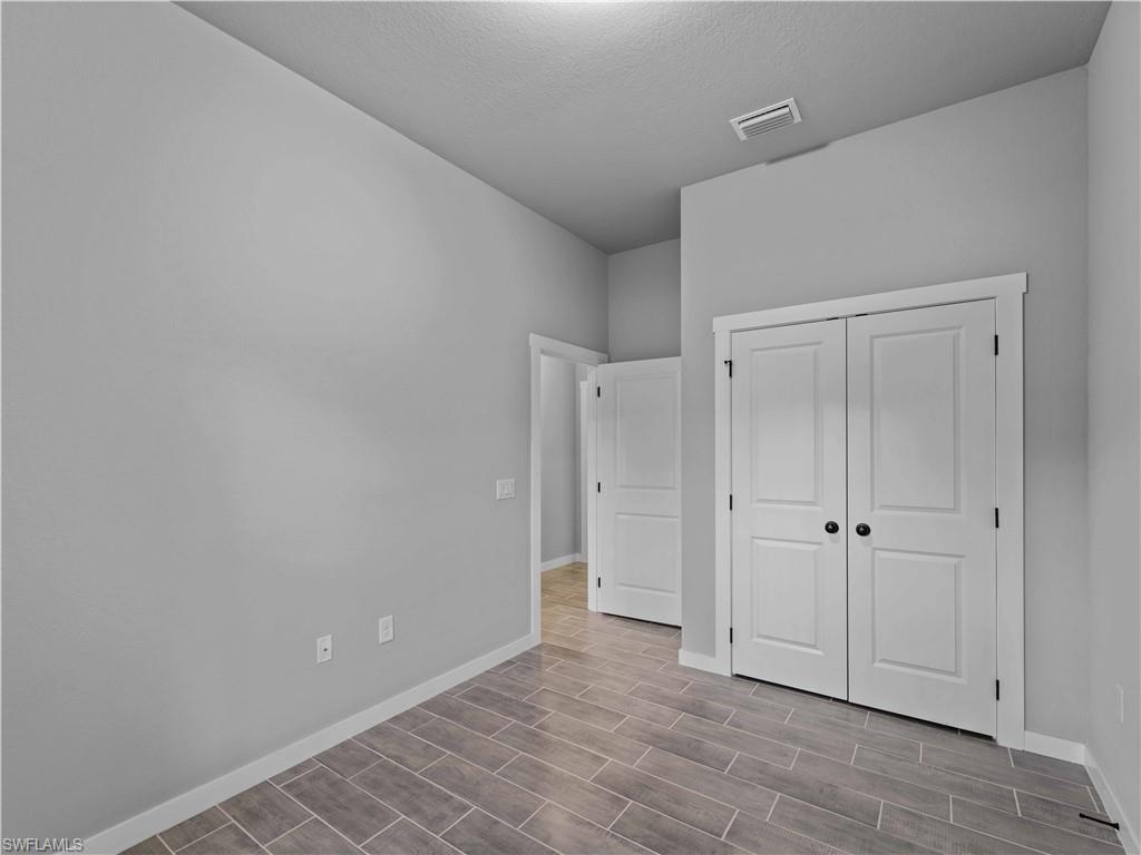 1133 Augusta St E Property Photo 24