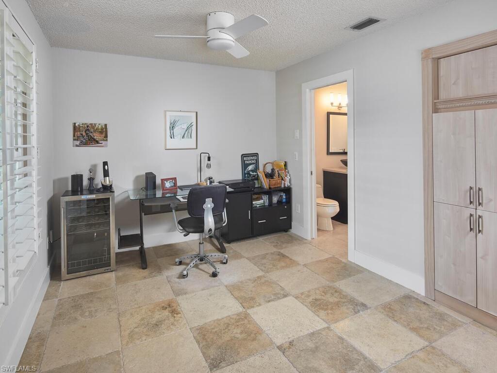2297 Longboat Dr Property Photo 13