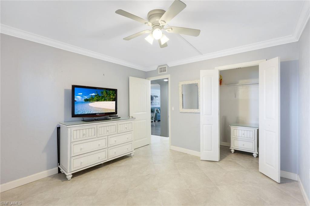 6400 Estero Blvd # 402 Property Photo 21