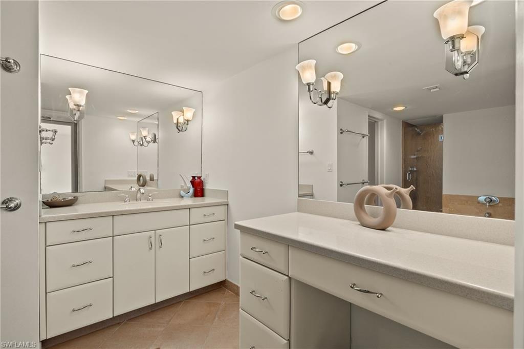 3951 Gulf Shore Blvd N # 2c Property Photo 16
