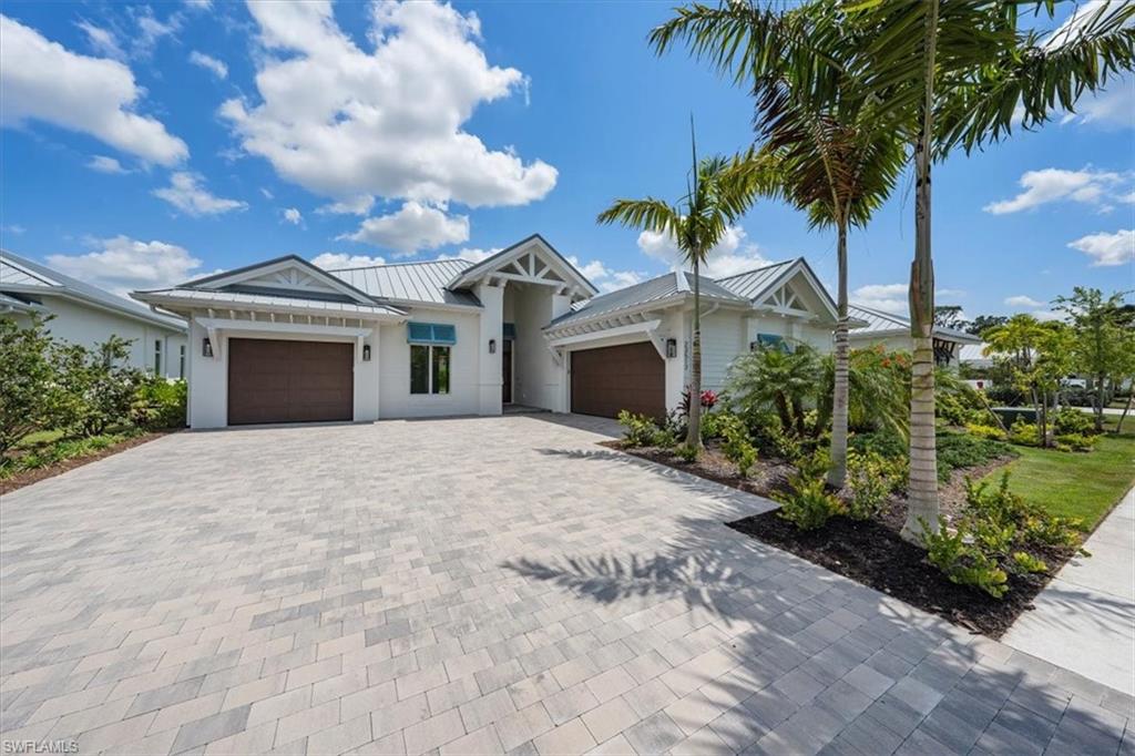 23517 Coconut Landing Dr Property Photo 3