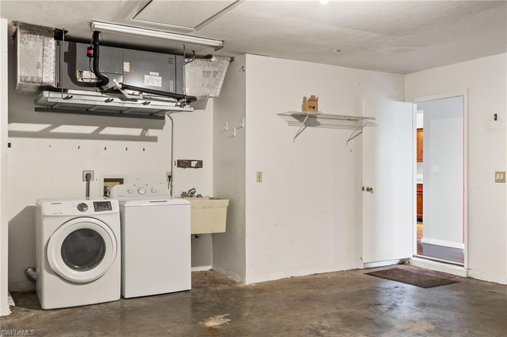 9801 Owlclover St Property Photo 15