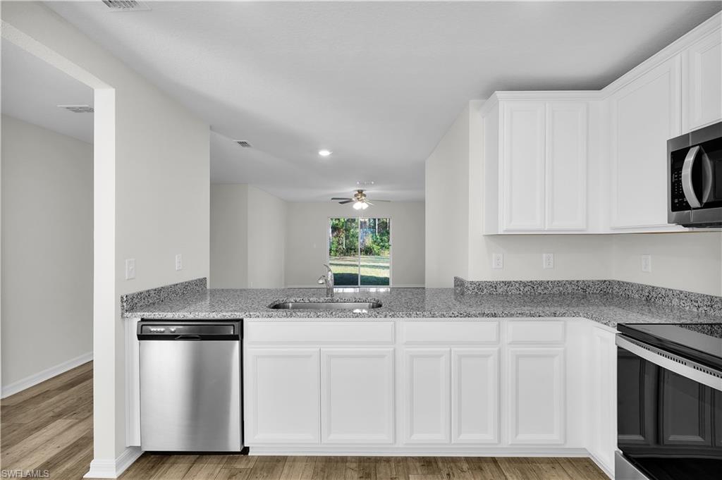 2624 Diplomat Pkwy W Property Photo 4
