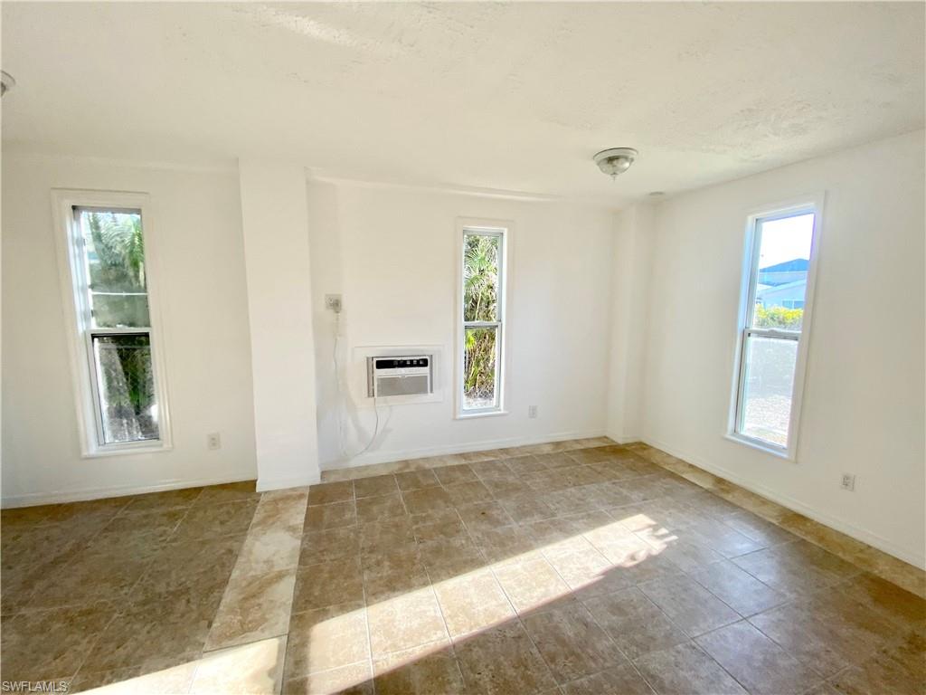 229 Fairweather Ln Property Photo 11