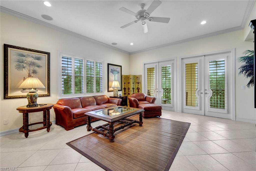 2830 Tiburon Blvd E # 103 Property Photo 5