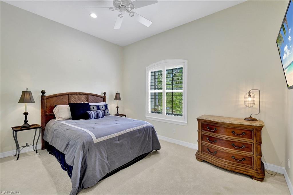 2830 Tiburon Blvd E # 103 Property Photo 14