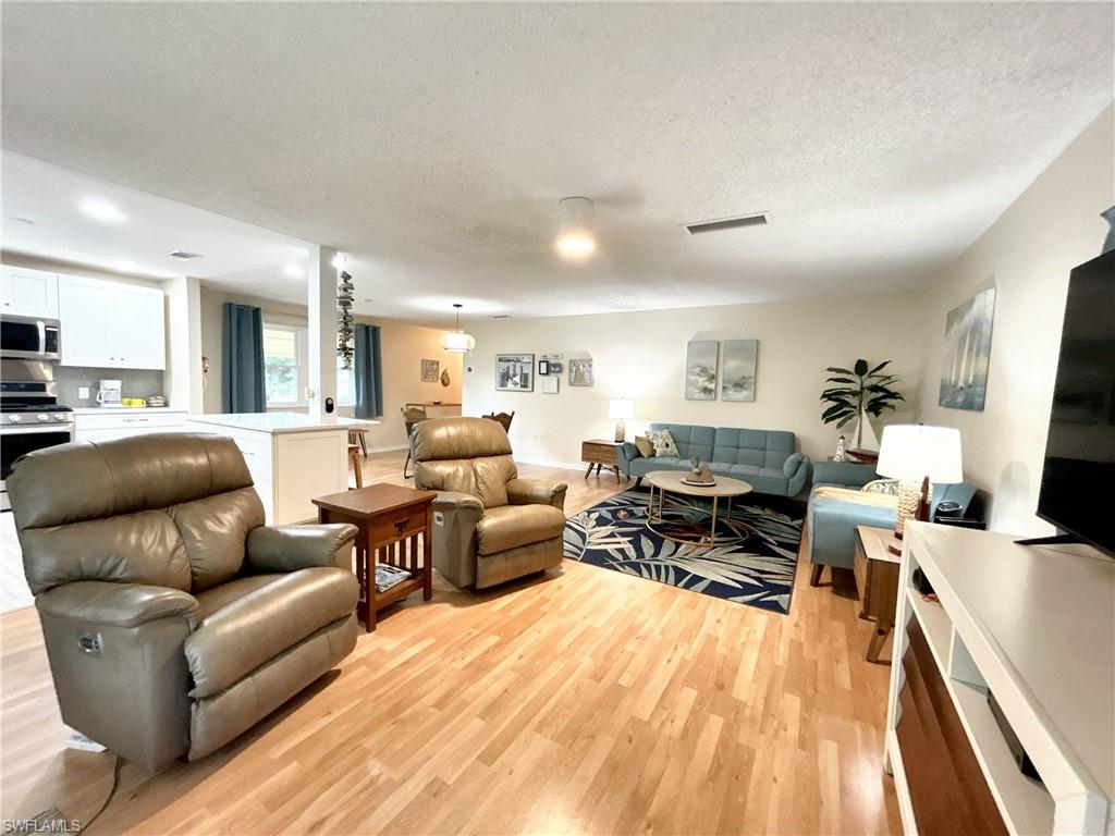 5750 80th Street N. Property Photo 12