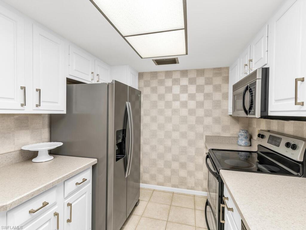 17 Bluebill Ave # 702 Property Photo 5