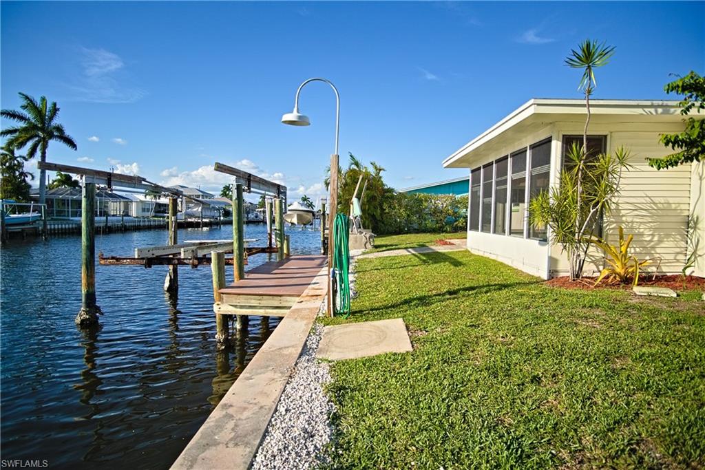 2822 Bruce St Property Photo