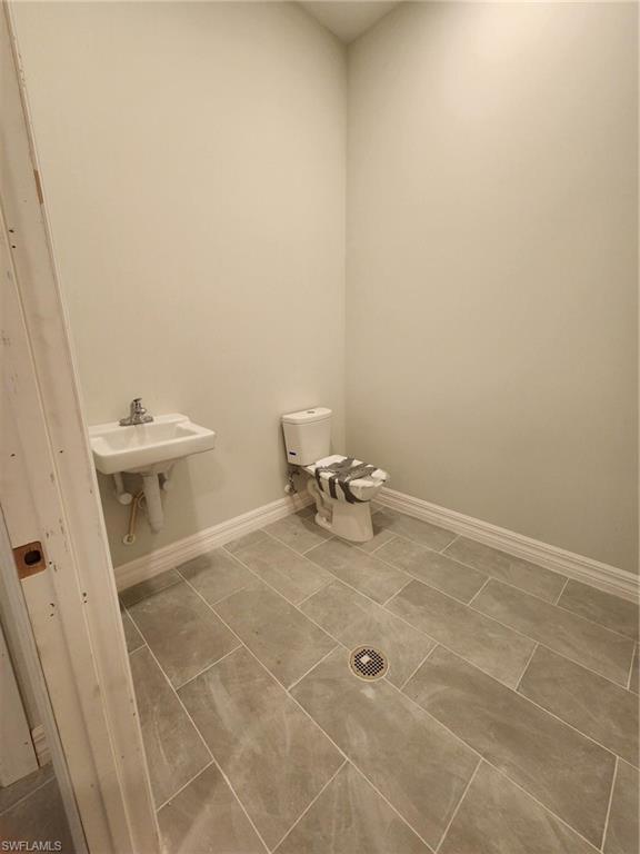 8359 Stringfellow Rd Property Photo 7