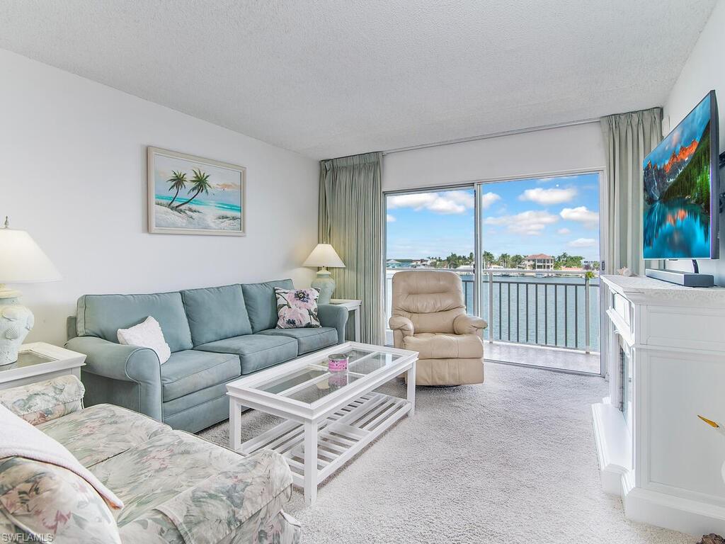 1202 Edington Pl # B401 Property Photo 11