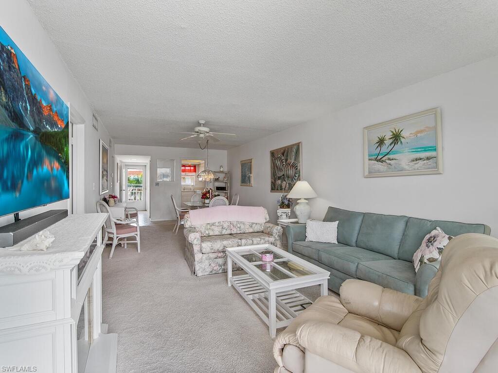 1202 Edington Pl # B401 Property Photo 16