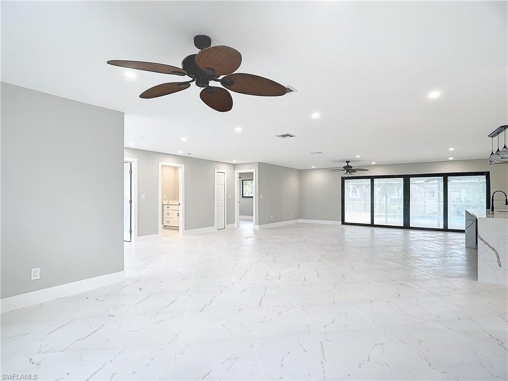 3679 Woodstork Ct Property Photo 3
