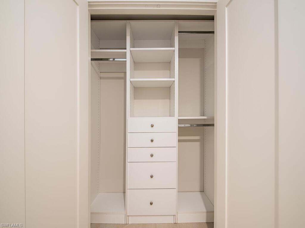 1300 Gulf Shore Blvd N # 109 Property Photo 17