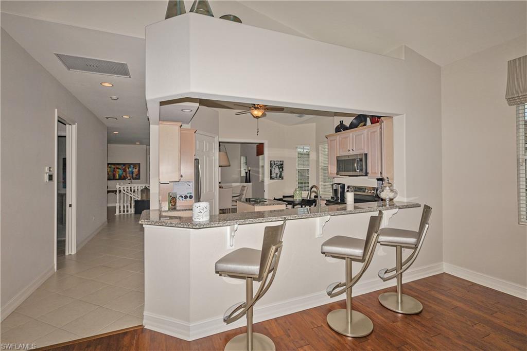10221 Bellavista Cir # 203 Property Photo 4