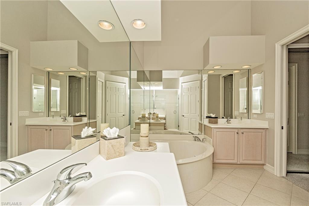 10221 Bellavista Cir # 203 Property Photo 11