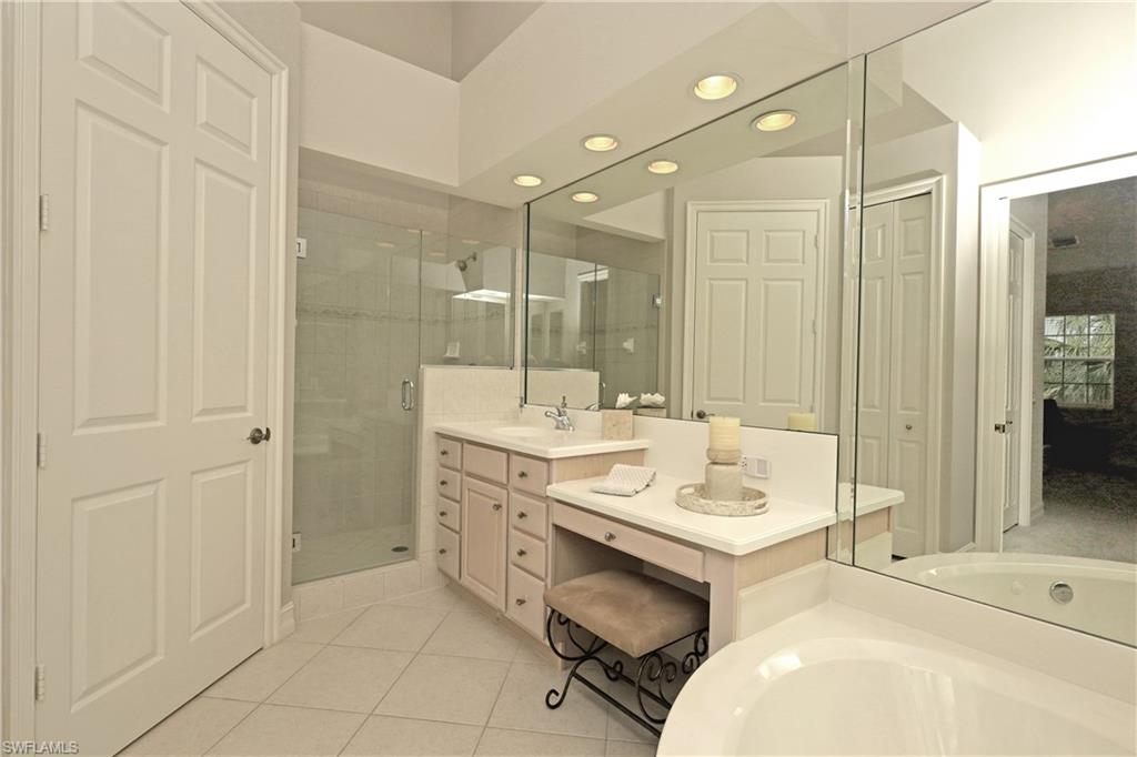10221 Bellavista Cir # 203 Property Photo 12