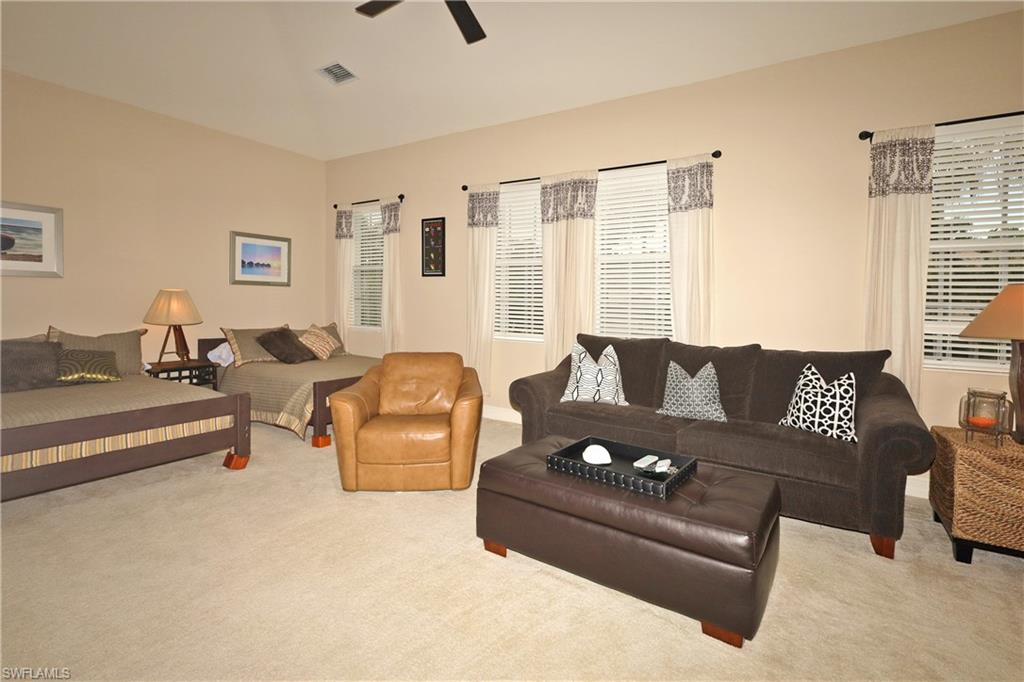 10221 Bellavista Cir # 203 Property Photo 17