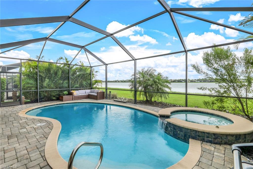 16291 Bonita Landing Cir Property Photo 3