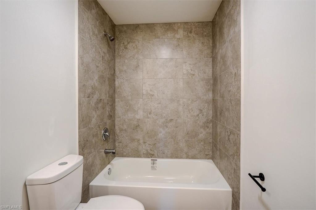 3835 Lora St Property Photo 14